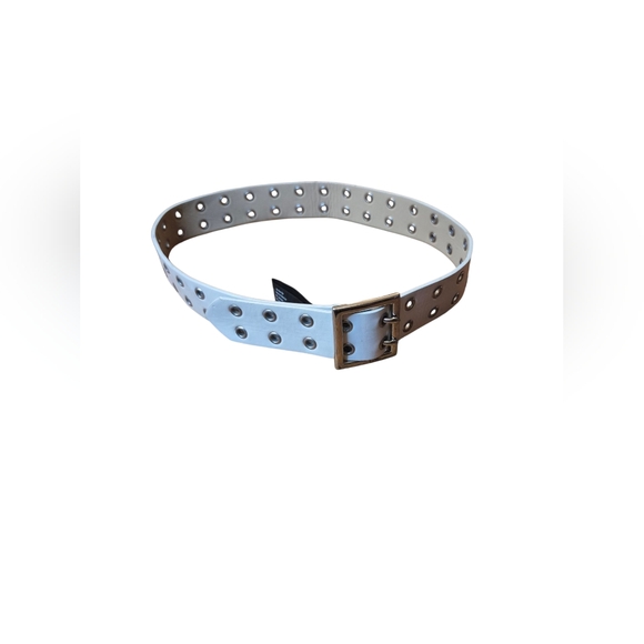 Urban Outfitters White Belt with Silver Buckle - Picture 1 of 5